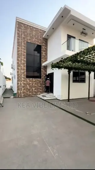 Furnished 4bdrm House in Baatsona Total for sale