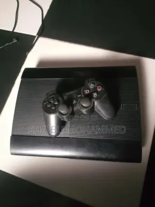 Ps3 Super Slim (Pes26 and 8 Games)