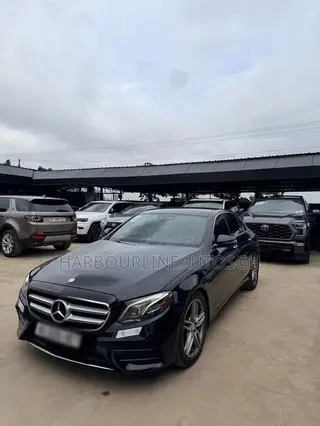 Mercedes-Benz E300 4Matic AWD Sedan (2.0L 4cyl 9A) 2017 Black
