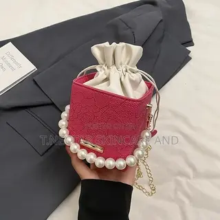 Box Pearl Handbag