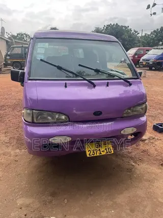 Hyundai H-100 2001 Orange