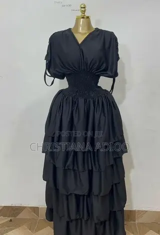 Handmade Dress Going for a Cool 300gh