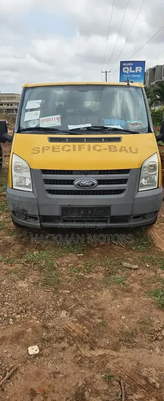 Ford Transit Connect 2012 Yellow