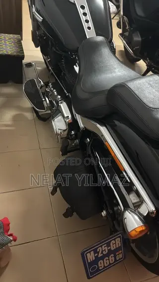 Harley-Davidson 2022 Black