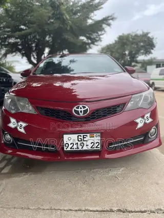 Toyota Camry LE 4dr Sedan (2.5L 4cyl 6A) 2014 Red
