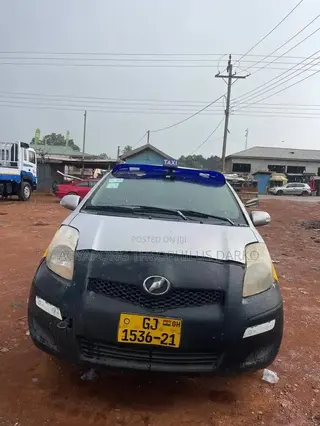 Toyota Vitz 2014 Blue