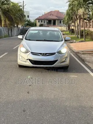 Hyundai Elantra Limited Sedan FWD (1.8L 4cyl 6A) 2013 Silver