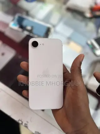 Apple iPhone 16e 128 GB White