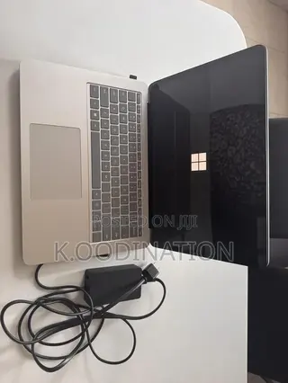 Laptop Microsoft Surface Laptop Studio 2 32GB Intel Core 7 SSD 1T