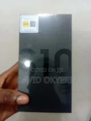 New Samsung Galaxy S10e 128 GB Black