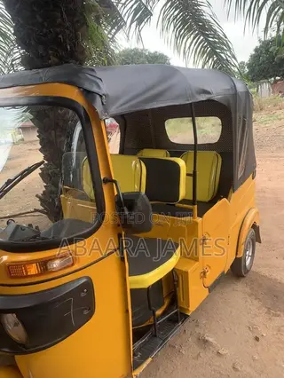 Motorcycle 2025 Yellow