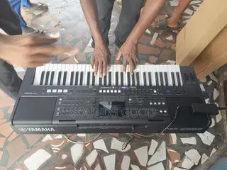 Yamaha PSR-E583 Keyboard