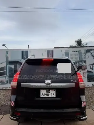 Toyota Land Cruiser Prado 2.8 D-4D 2016 Black