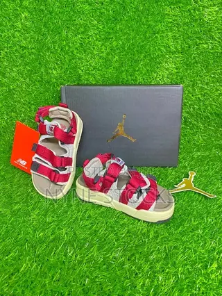 New Balance Sandals— Kids