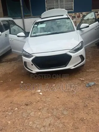 Hyundai Elantra 2018 White