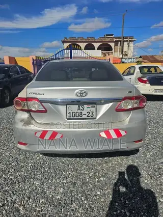 Toyota Corolla 2013 Silver