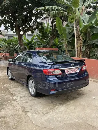 Toyota Corolla S 4dr Sedan (1.8L 4cyl 4A) 2013 Blue