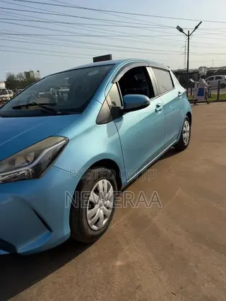 Toyota Vitz 1.3 FWD 5dr 2014 Blue