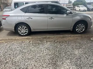 Nissan Sentra 2015 Silver