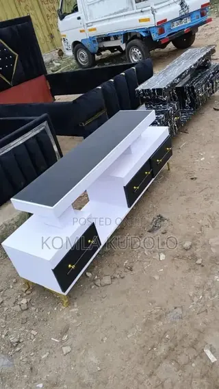 TV Stand Nice