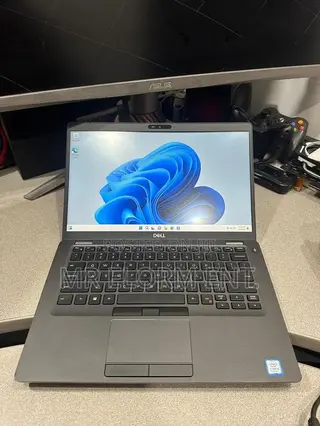 Laptop Dell Latitude 5400 16GB Intel Core i5 SSD 256GB