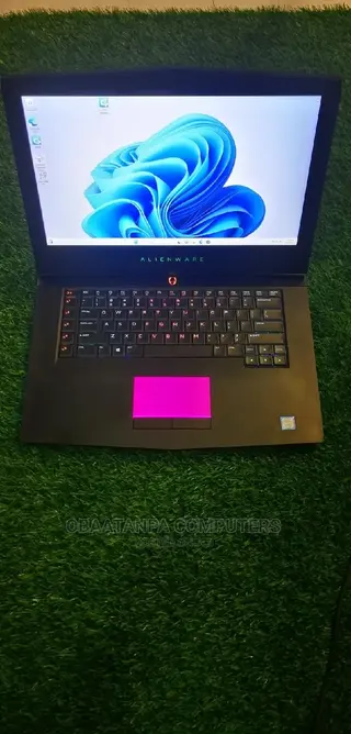 Laptop Dell Alienware 17 R4 16GB Intel Core I7 SSD 512GB