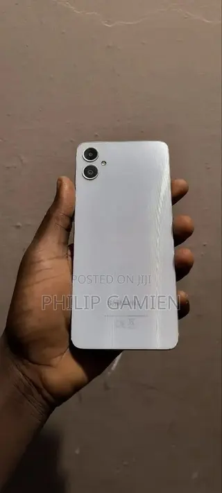 Samsung Galaxy A05 64 GB White