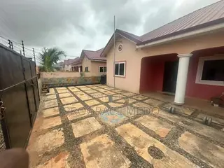 Furnished 2bdrm Bungalow in Adom Estate, Dawhenya for sale