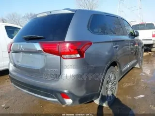 Mitsubishi Outlander 2016 Gray