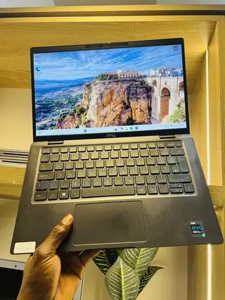 Laptop Dell Latitude 7320 16GB Intel Core i5 SSD 256GB