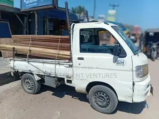 Daihatsu Hijet 2006 White