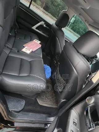 Toyota Land Cruiser 2015 Black