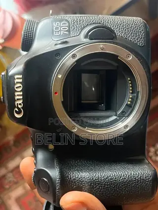Canon 70d Body Only (Motherboard Crashed)