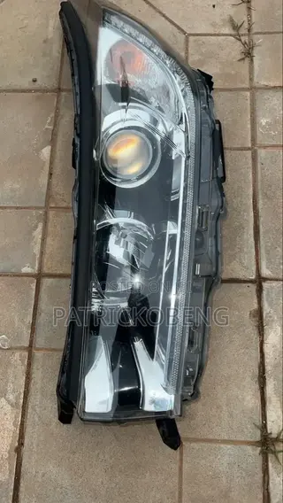 Toyota Highlander 2015 Head Light