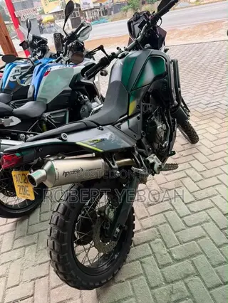 Yamaha 2019 Black