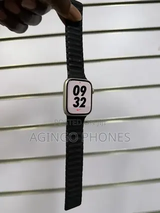 Apple Watch Series 8