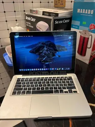 Laptop Apple MacBook 2010 6GB Intel Core i5 SSD 256GB