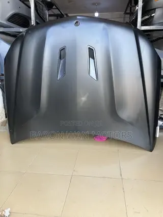 C250/C300 Amg Bonnet Available