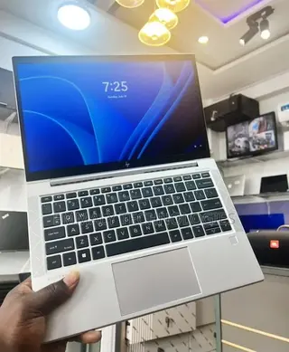 Laptop HP EliteBook 845 G8 16GB AMD Ryzen 5 SSD 256GB