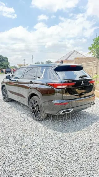 Mitsubishi Outlander Sport 2023 Black