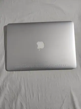 Laptop Apple MacBook Air 4GB Intel Core i7 SSD 128GB