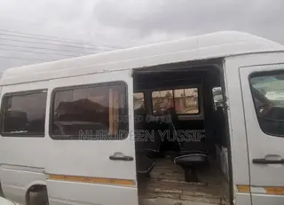 Mercedes-Benz Sprinter 2000 White