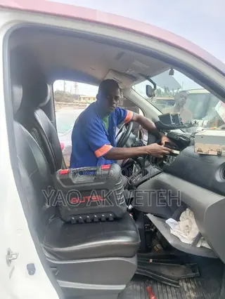 Professional Car AC Diagnostics and Repairs