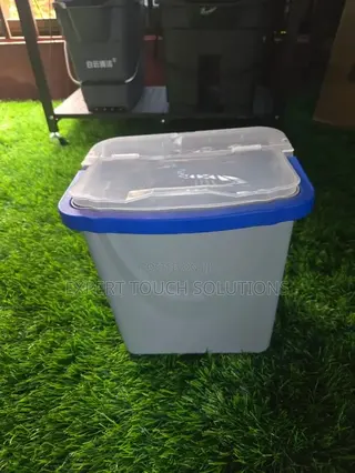 Bucket With Cover