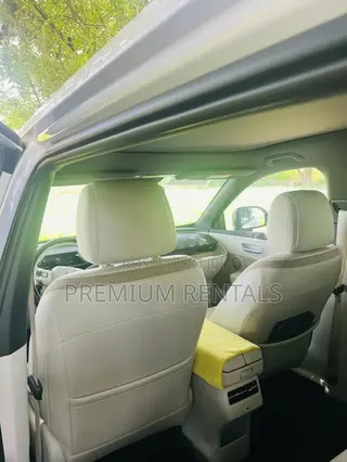 Modern SUV – Chauffeur-Driven Rental | Accra Surrounding Areas