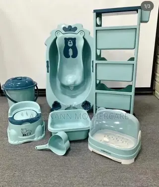 Bath Set With Stand and Bottle Rack