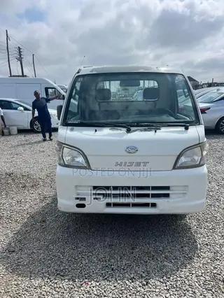 Daihatsu Delta 2001 White