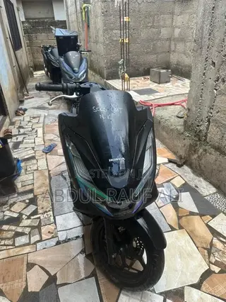 Honda 2022 Gray