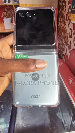 New Motorola Razr 40 Ultra 256 GB Gray