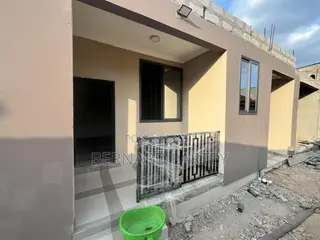 1bdrm Room & Parlour in Dodowa for rent